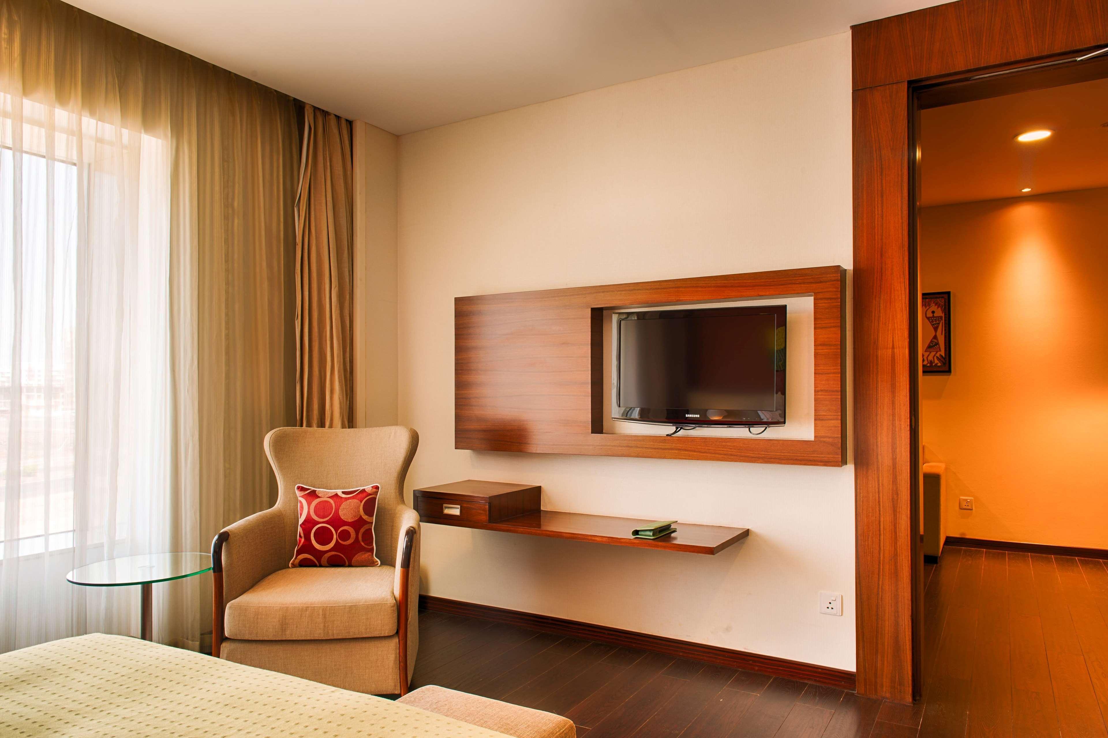 Ramada Plaza By Wyndham Pune Hinjewadi Dāpuri Exteriér fotografie
