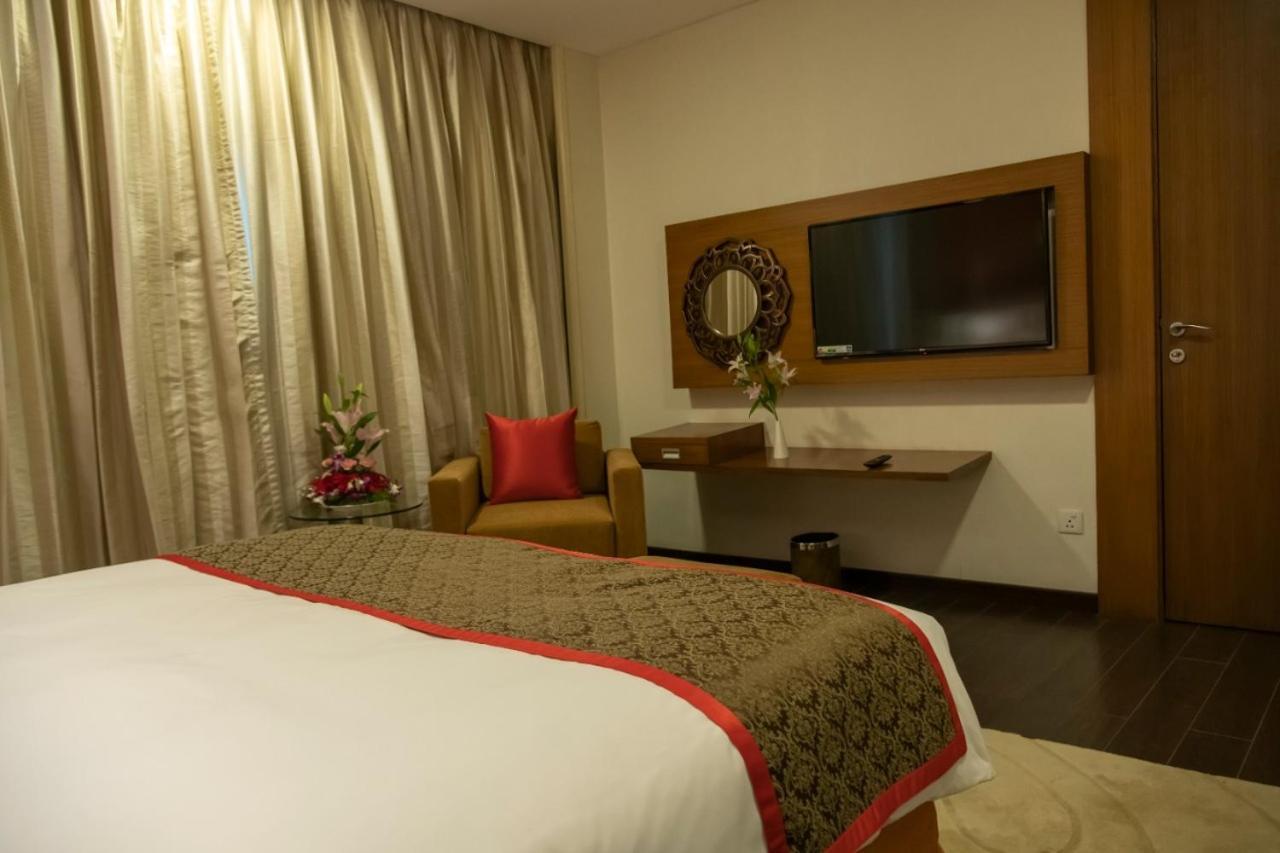 Ramada Plaza By Wyndham Pune Hinjewadi Dāpuri Exteriér fotografie